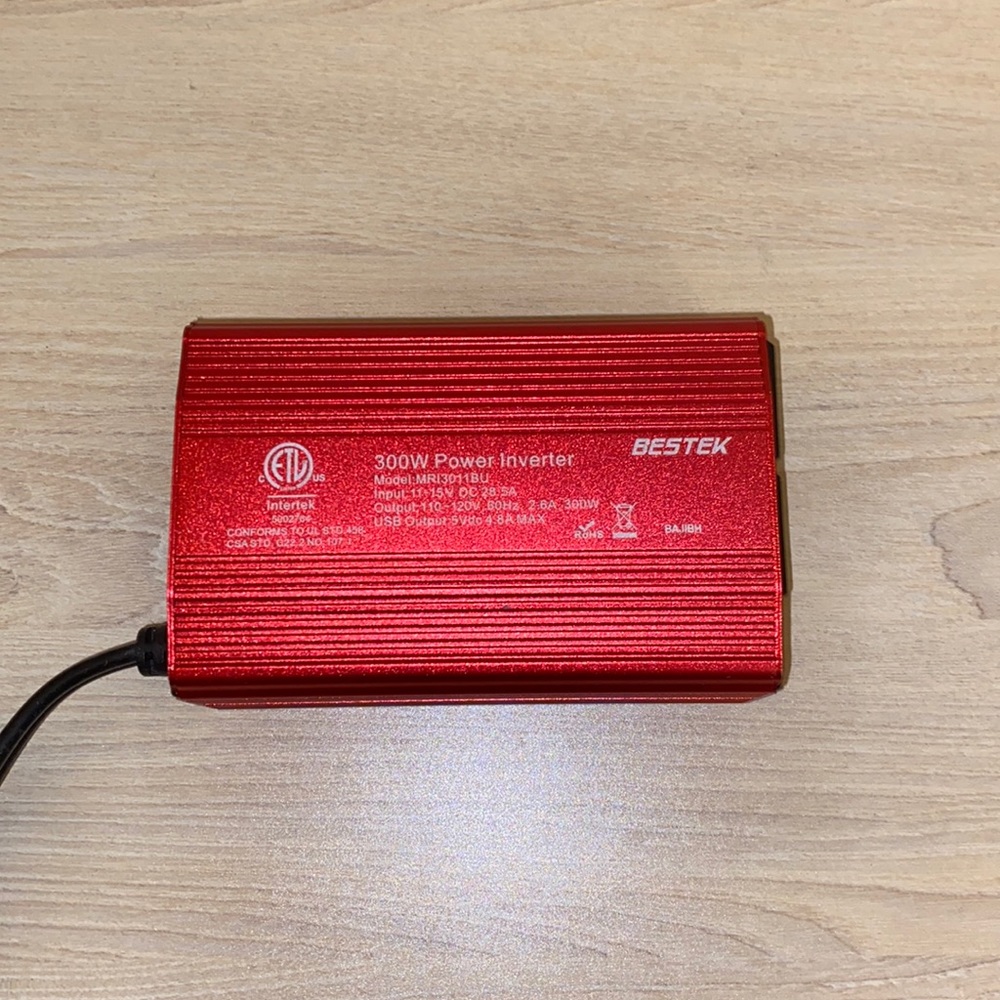 300W Power inverter DC 12V to 110V AC Car inverter with 4.2A Dual USB Car Adapt